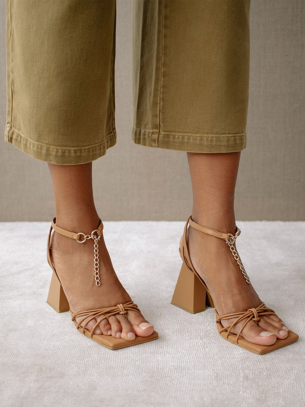 Cactus Camel Sandal - Camel