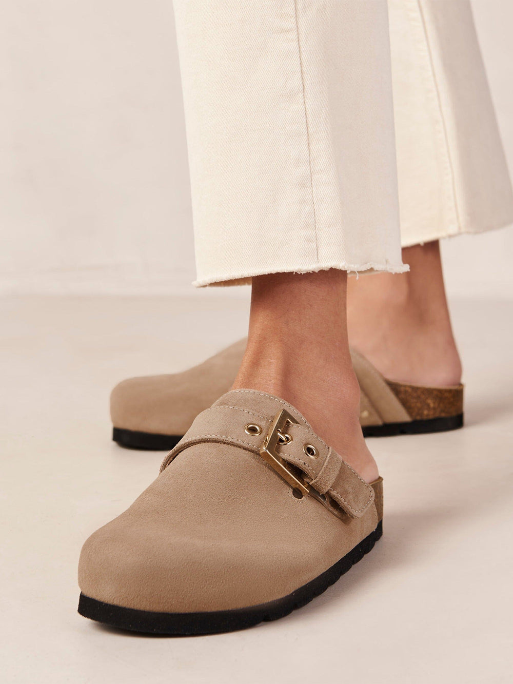 COZY SUEDE MULE - TAUPE LEATHER