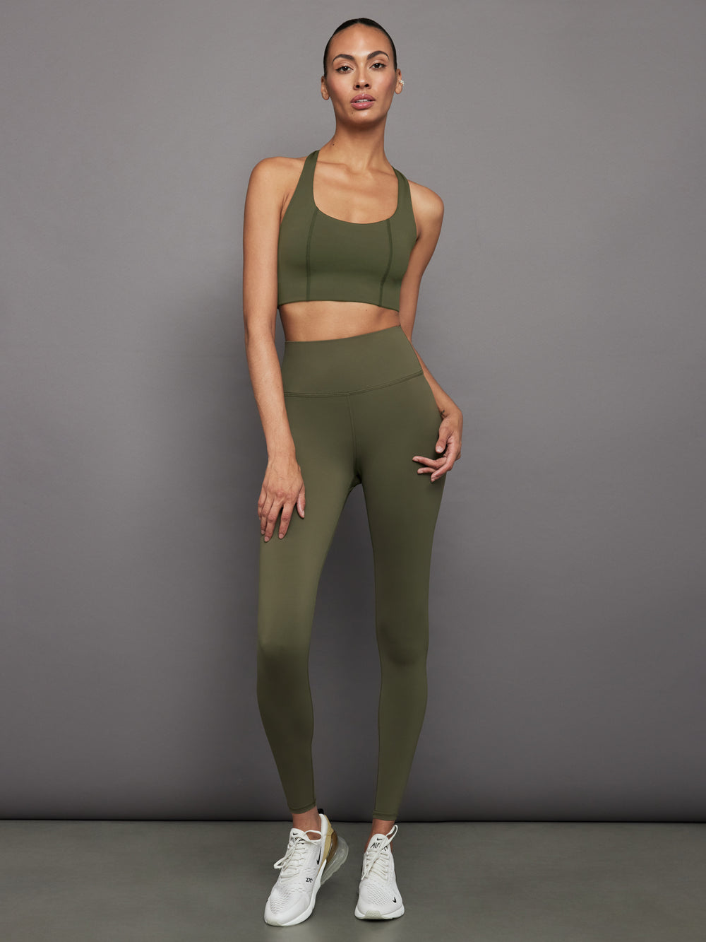 T Back Bra in Diamond Compression - Olive