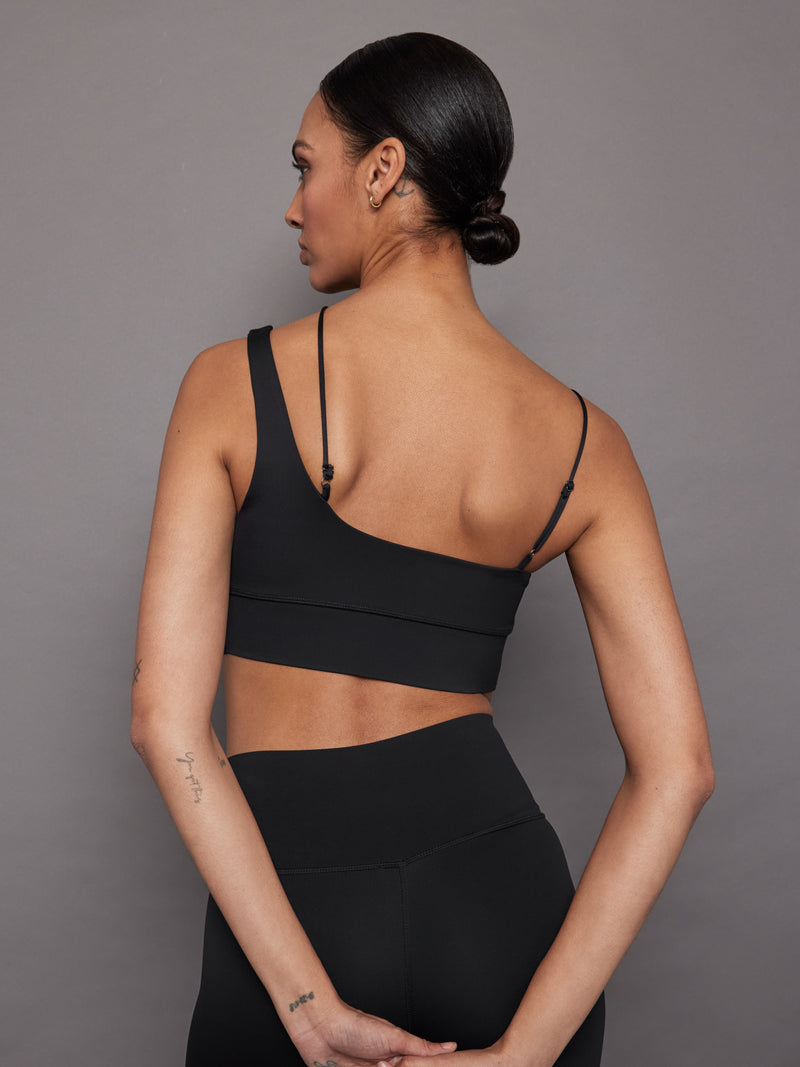 Asymmetrical Strappy Bra in Diamond Compression - Black