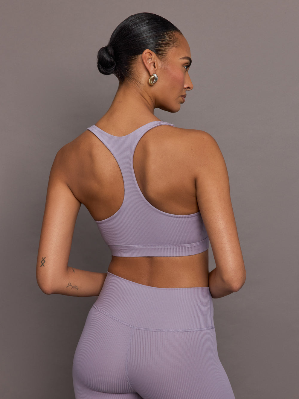 Racerback Bra in Ribbed Melt - Lavender Grey