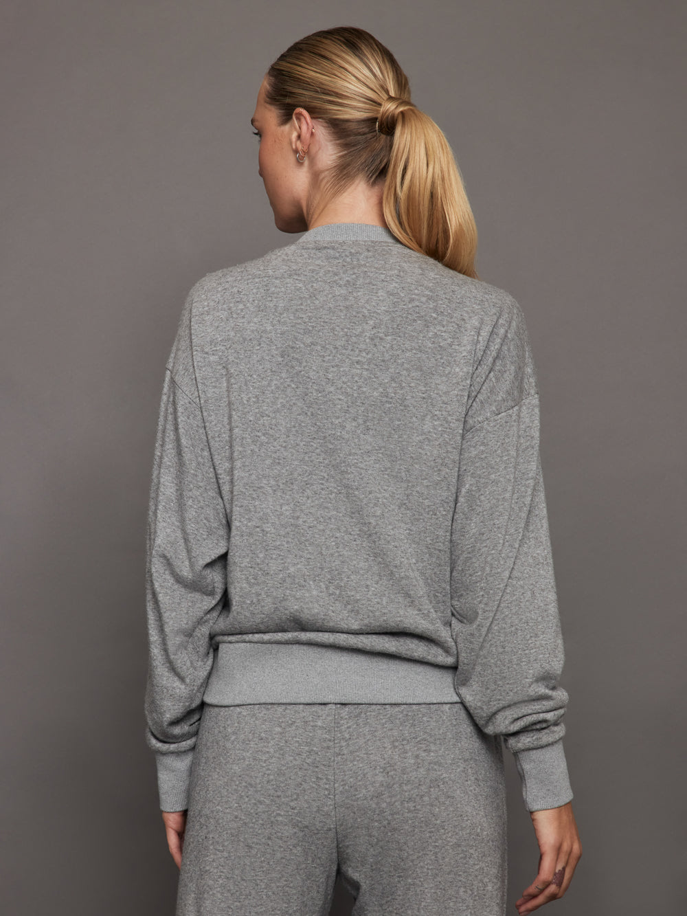 Pearl Sweatshirt - Heather Grey