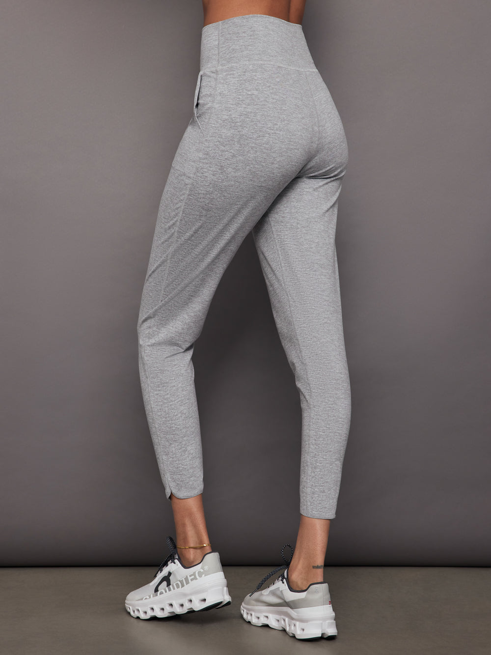 Jogger in Heather Melt - Silver Heather