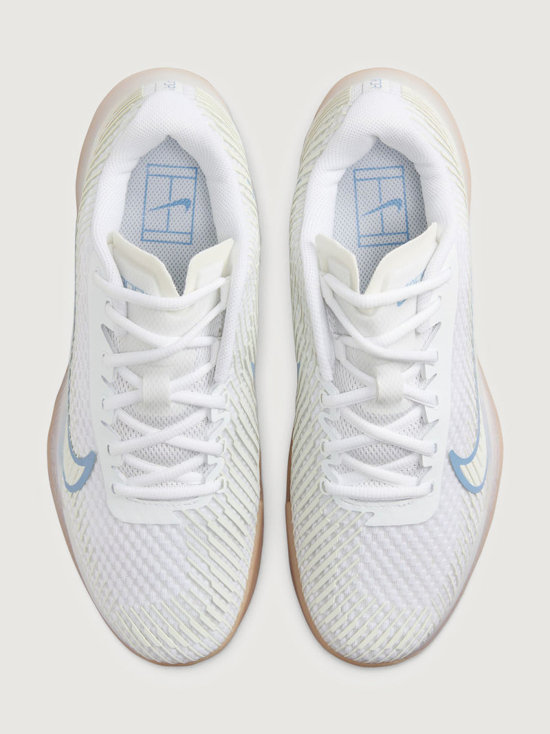 NikeCourt Air Zoom Vapor 11 - White/Light Blue-Sail-Gum- Light Brown