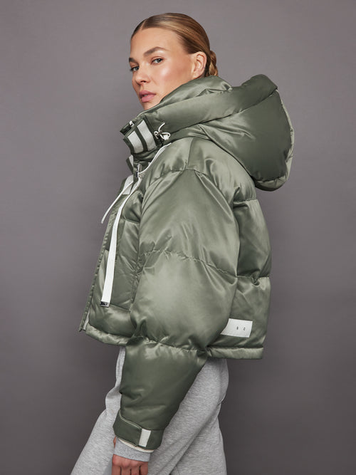 Willow Ama Short Puffer - Steel Green